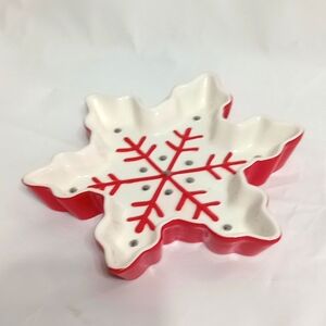 Snowflake ceramic dish